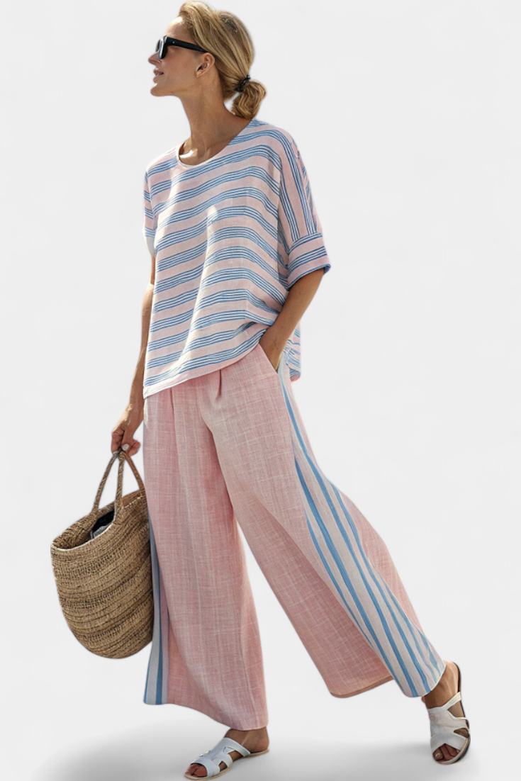 Mediterrane Daisy-set in bamboelinnen in zacht pastelroze met elegante lichtblauwe strepen