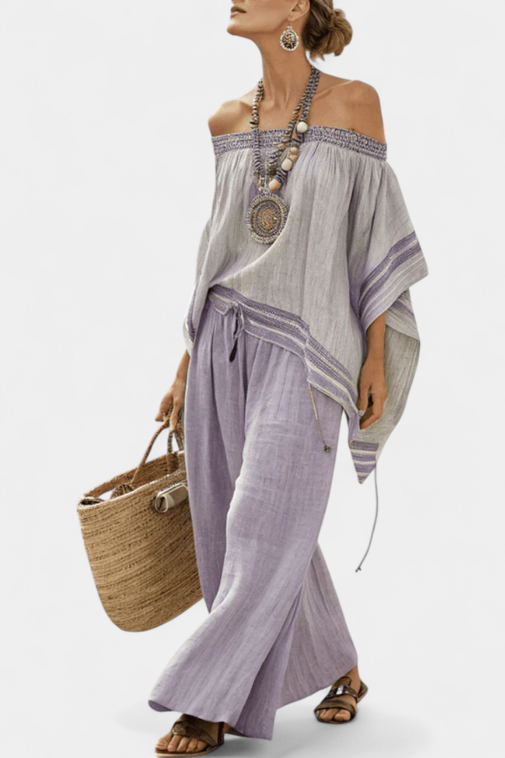 Gestreepte bamboelinnen set met blote schouders en wijde broek voor een elegante en frisse stijl