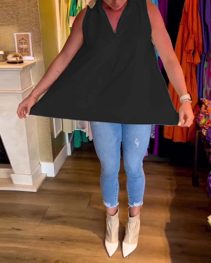Adriana - Mouwloze top met ruches en revers