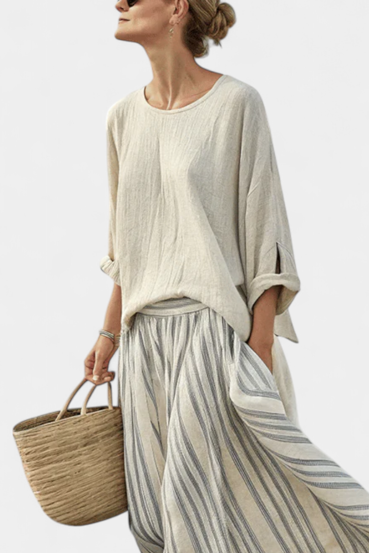 Casual Daisy-set met Oversized Blouse en Midi Rok met Strepen in Bamboelinnen voor een Elegante en Comfortabele Stijl
