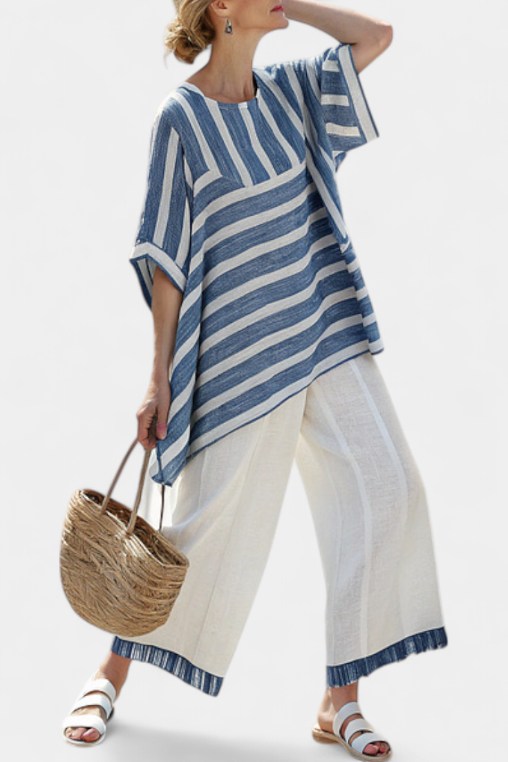 Elegante Mediterrane Linnen Set met Blauwe Strepen en Broek met Gezoomde Afwerking voor een Frisse en Elegante Look