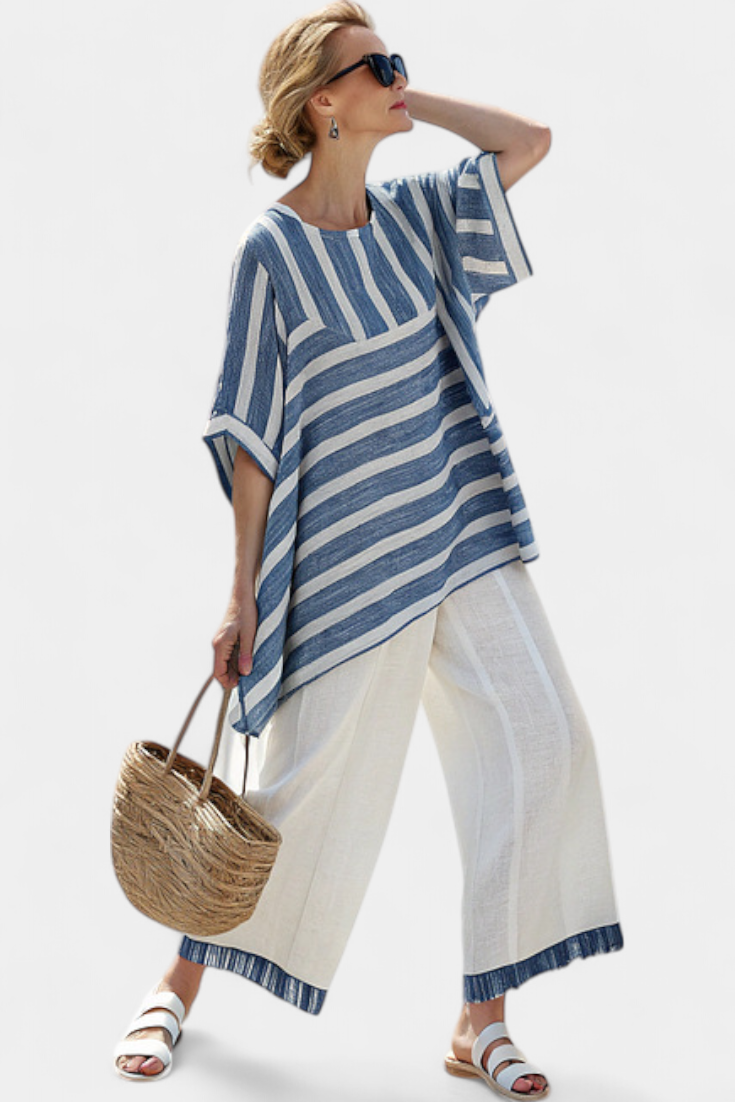 Elegante Mediterrane Linnen Set met Blauwe Strepen en Broek met Gezoomde Afwerking voor een Frisse en Elegante Look